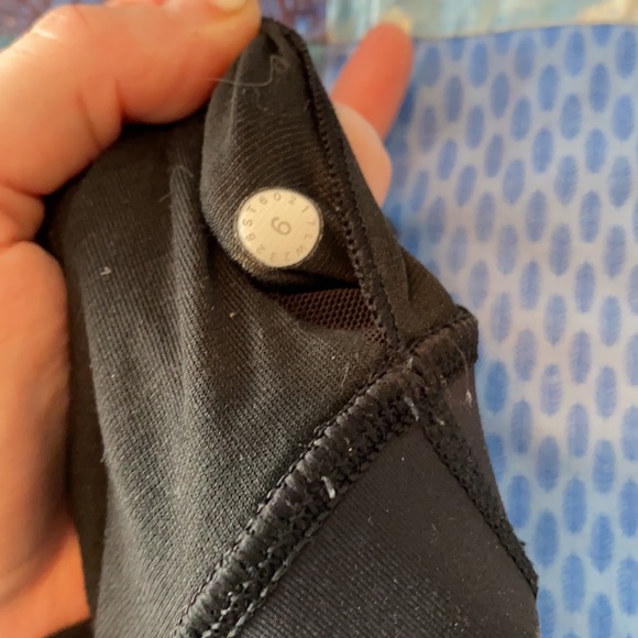 Lululemon size 6 energy bra - Picture 4 of 4